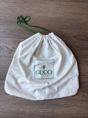 Vintage Gucci White Drawstring Dust Bag with Green Logo